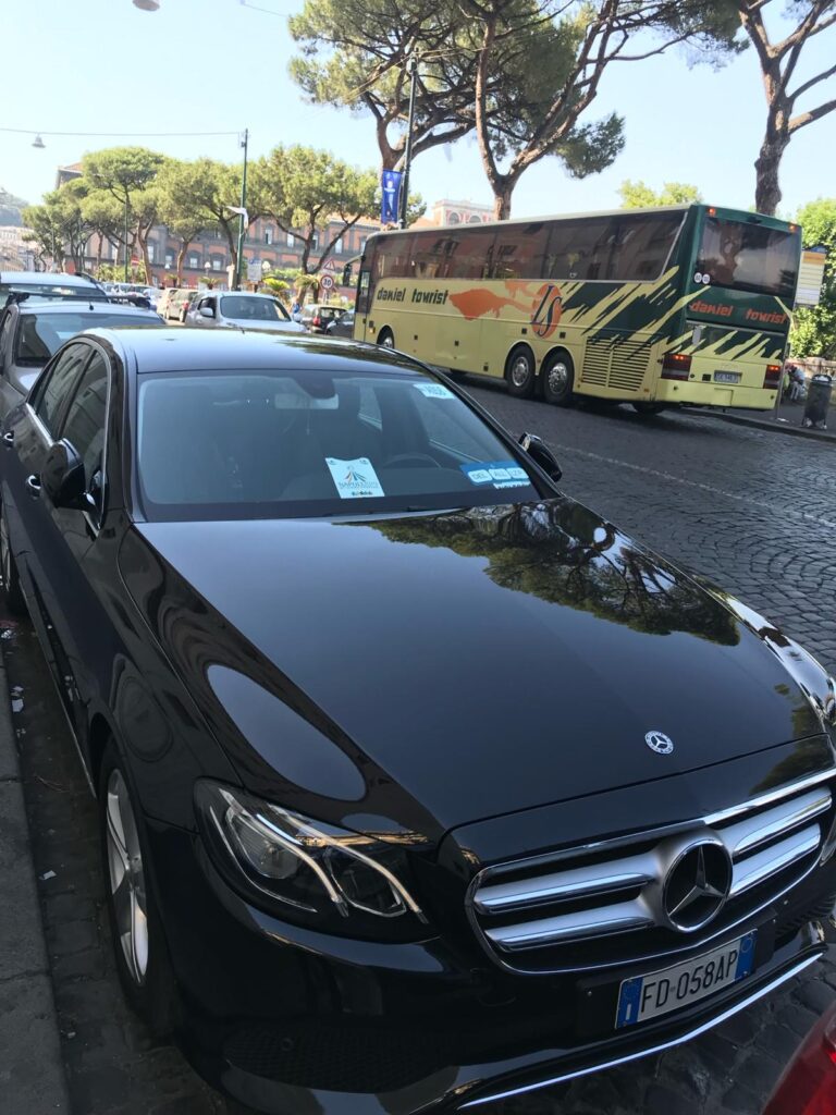 Taxi per giri turistici a Cefalú